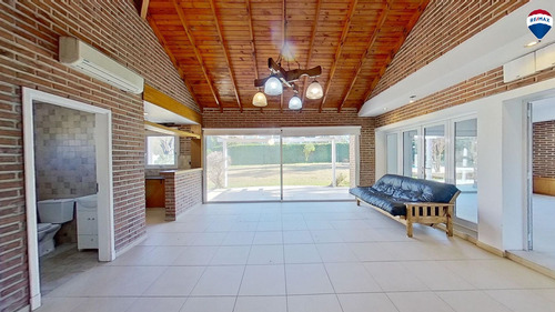 Casa A La Venta En Villa Elisa 3 Dormitorios