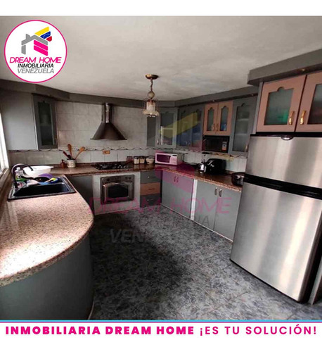 Towh House En Venta Betania Charallave