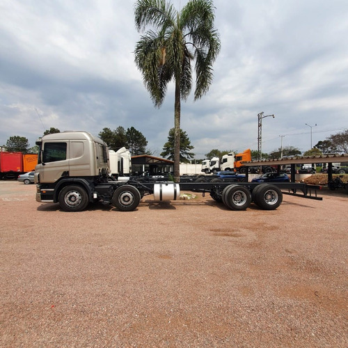 Imagem 4 de 15 de Caminhão Bitruck Scania P310 8x2 No Chassi 8,9m 2013
