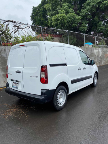 Imagen 4 de 11 de Peugeot Partner 2017 1.6 Hdi Maxi Mt