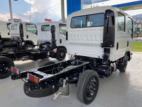 Chevrolet Nhr Doble Cabina 2021
