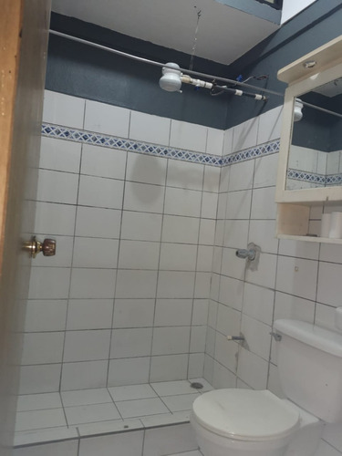 Casa-en Jacó, Urbanización Fym,-a 300-mtrs-de-la-entrada-principal