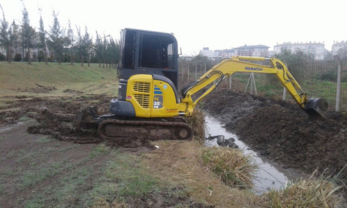 Miniexcadora Komatsu Pc 35