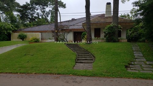 Hermosa Y Amplia Casa En Mansa - Punta Del Este