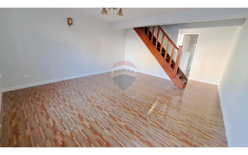 Casa Familiar 3d, 1 Estacionamiento
