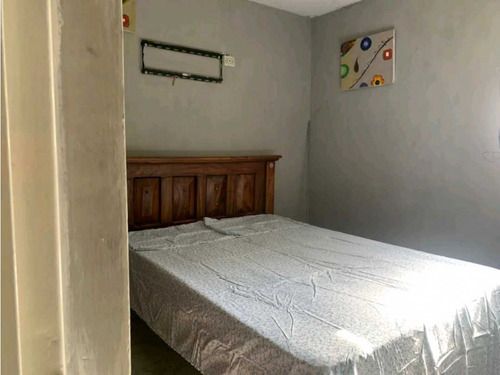 Apartamento En Alquiler Urb. El Parque Frente A La Ujap Md-8607958