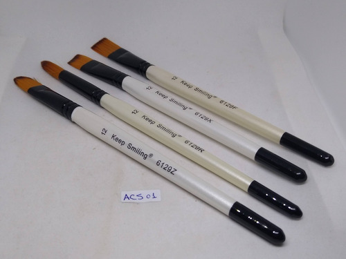 Imagen 4 de 7 de Nico 4 Pinceles Distintas Formas N° 12 (acs 01)