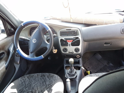 Imagem 5 de 8 de Sucata Fiat Siena Elx 2002 2003 (somente Peças)