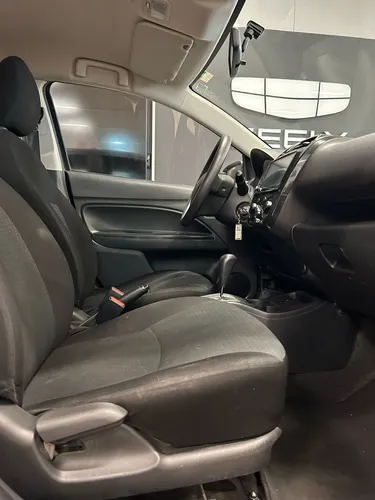 Mitsubishi Mirage 1.2 G4 GLX Cvt