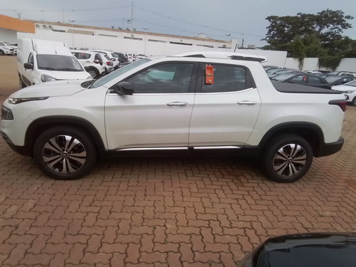 Fiat Toro 2.0 16V TURBO DIESEL VOLCANO 4WD AT9