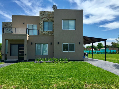 Imagen 2 de 30 de Cardales Forever Alquiler Vacacional Casa En Country Cardales Village 4 Hab.hasta 8 Pers. Pileta Climatizada Wifi Gym Tenis Plaza