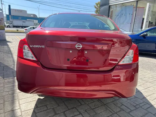 Nissan V-Drive 1.6 Mt A/C Audio