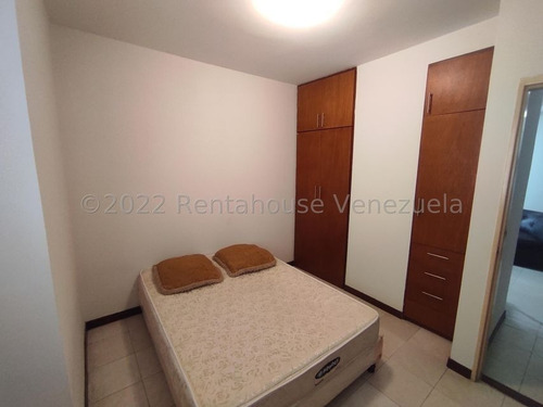 Imagen 6 de 12 de Yely Romero 04144351945- Rentahouse Vende Apartamento Valencia. Cod: 22y18379