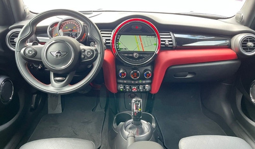 Imagen 12 de 15 de Mini Cooper S 2019 2.0 Hot Chili 5 Puertas At