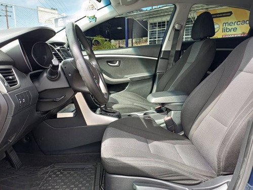 Imagen 11 de 18 de Hyundai Elantra Gt