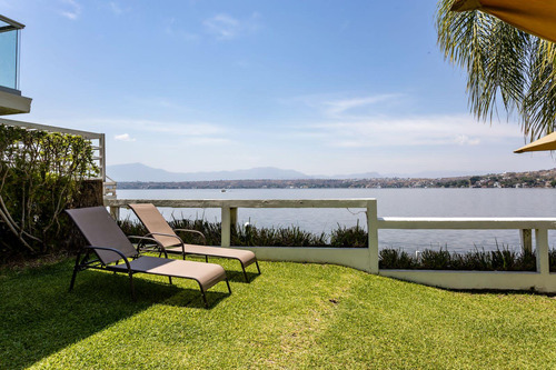 Casa A Orilla Del Lago De Tequesquitengo