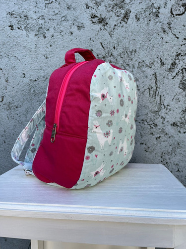 Mochila Infantil Reforzada 30cm Con Bolsillo Interno Agua Fucsia Llamita