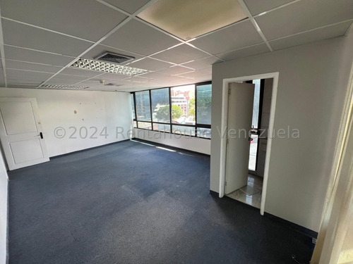 Oficina En Alquiler En Las Mercedes. Sw Mls #25-4418