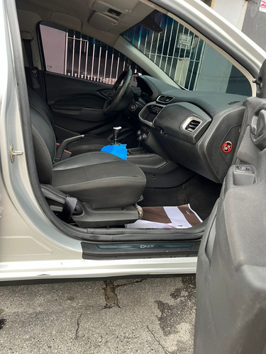 Chevrolet Onix 1.0 MPFI LT 8V
