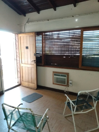 Imagen 2 de 14 de Chalet Tipo Colonial En Moron Sur