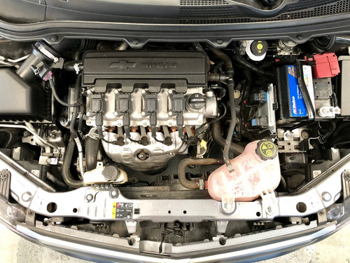 Chevrolet Onix Plus 1.4 Base