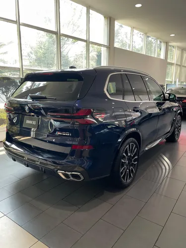 X5 M60i