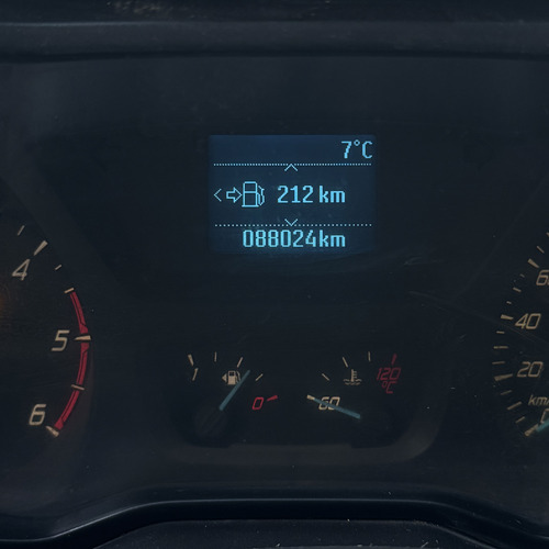 Ford Transit 2.2 Furgon Mediano 350m