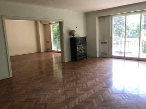 Imagen 9 de 16 de Av Alvear - Bioy Casares: En Lo Mejor De Recoleta !!! Maxima Categoría, Cochera, Piso Completo Con Excepcional Vista A Plazas
