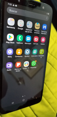 Samsung Galaxy J8 Negro (Usado)