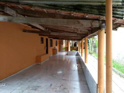 Imagem 3 de 13 de Vendo Excelente Casa Lado Praia E Com Quintal Em Itanhaém Sp