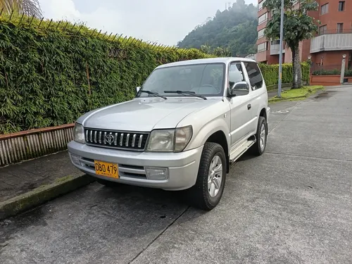 Toyota Prado 2.7 cc GX