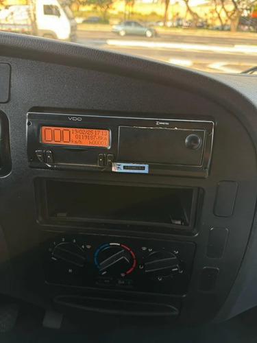 Mb Accelo 1016 Ano 2020 Carroeria 4.40m + Cabine 8 Pessoas