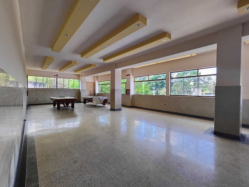 Imagen 5 de 11 de Venta Edificio Con Terreno Avenida Libertador
