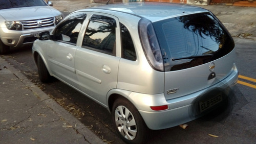 Corsa Premiun Hatch 2010 1.4