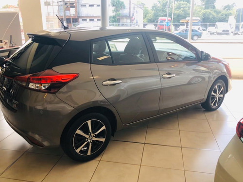 Toyota Yaris S Cvt 5p Okm Marzo 2021