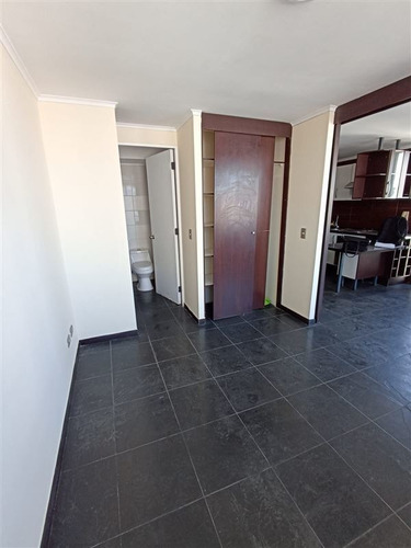 Imagen 11 de 21 de Departamento En Venta De 1 Dorm. En Santiago