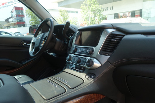 Imagen 7 de 13 de Chevrolet Suburban Ltz 2015