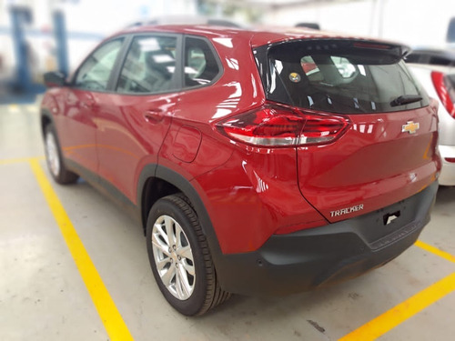 Imagen 4 de 15 de Chevrolet Tracker Turbo Ls Mecanica 2023