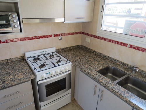 Imagen 11 de 30 de Casa-venta-pinamar-uade-calidad Edilicia-4 Dormitorios + Play-gas Natural-cloacas