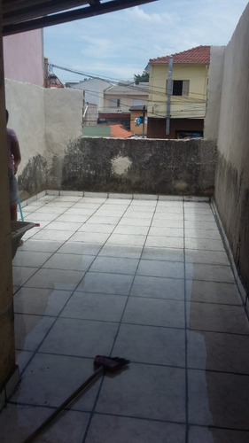 Casa Na Vila Alpina Com 2 Cômodos + Quintal Grande, Casa Para Alugar, Aluga-se Casa Quarto E Cozinha
