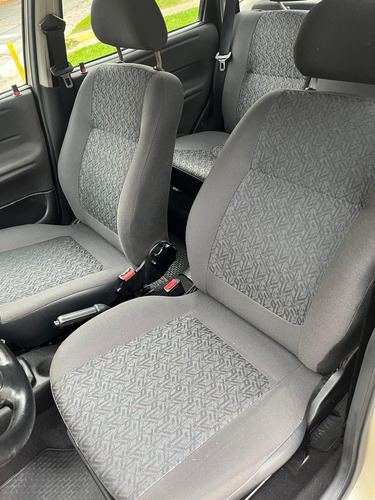 Chevrolet Corsa Classic 1.6 Gl Aa Dh 4P