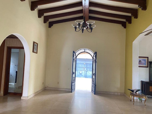 Miraval A Unas Cuadras De Plaza Cuernavaca - Roq-968-cs