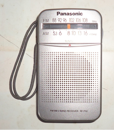 Radio Am/fm Portátil Panasonic Modelo Rf-p50 Como Nueva
