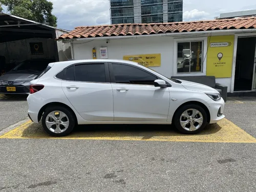 Chevrolet Onix 1.0 Premier At 2022