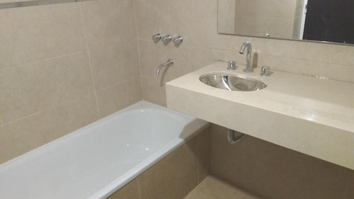 Facultades. Amplio Monoambiente Con Balcon. Nuevo. Con Gas Natural