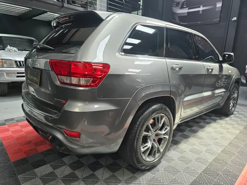 Jeep Grand Cherokee 6.4 Srt8