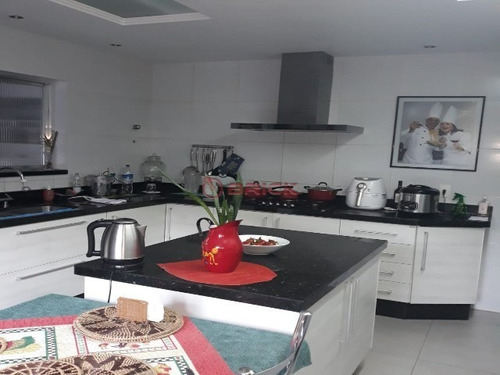 Imagem 11 de 30 de Sítio Com 14.092 M² Em Canoas, Teresópolis. - St00197 - 69435465
