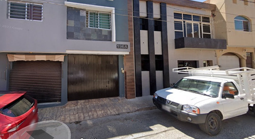 Antes Nicolás Bravo 196, Sagrado Corazón, 47750 Atotonilco El Alto, Jal.