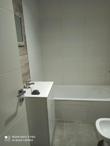 Imagen 7 de 12 de Monoambiente En Venta En Lomas De Zamora