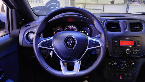 Renault Logan Life